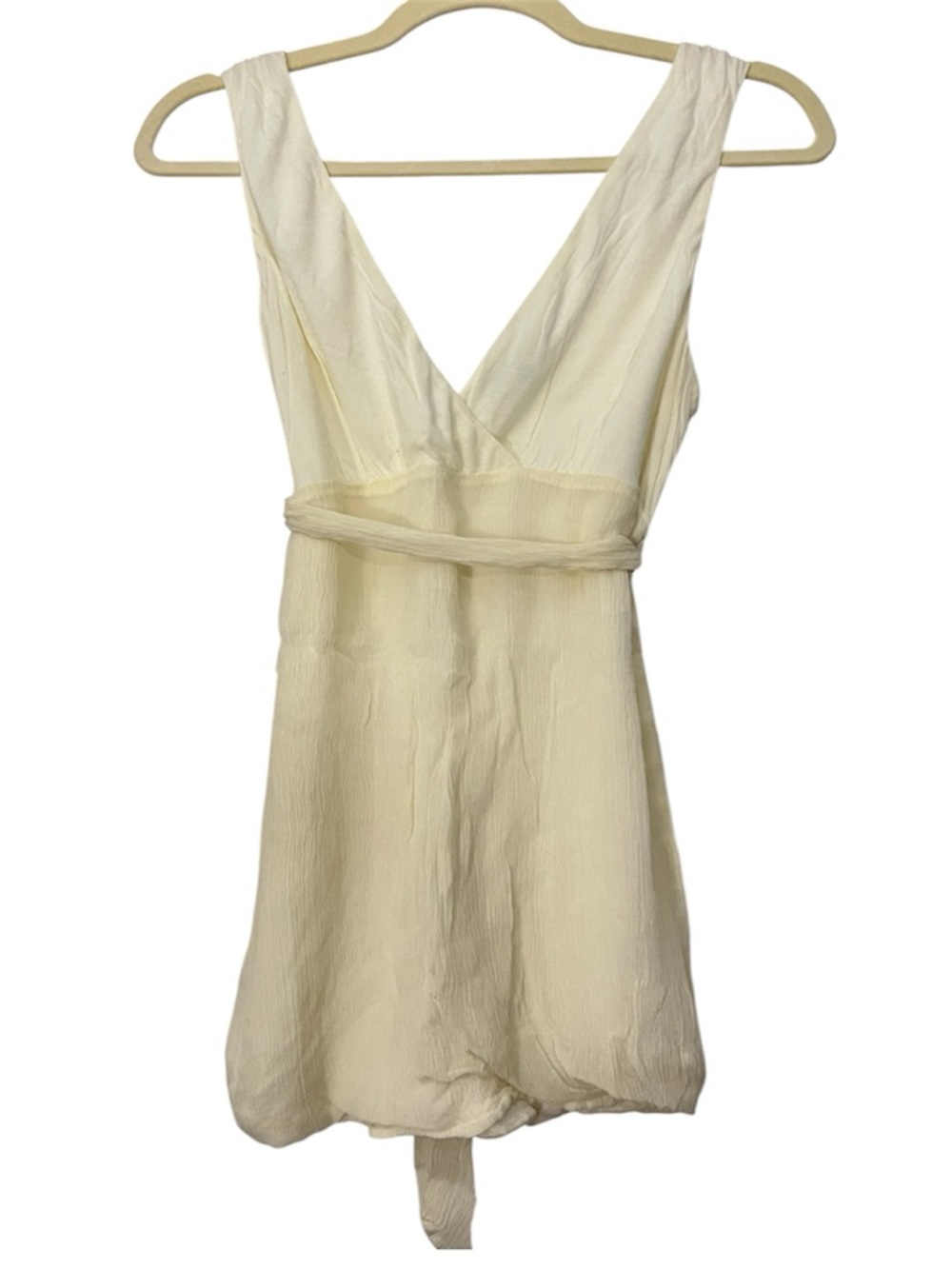 Vintage cream banana republic silk tank top with tie